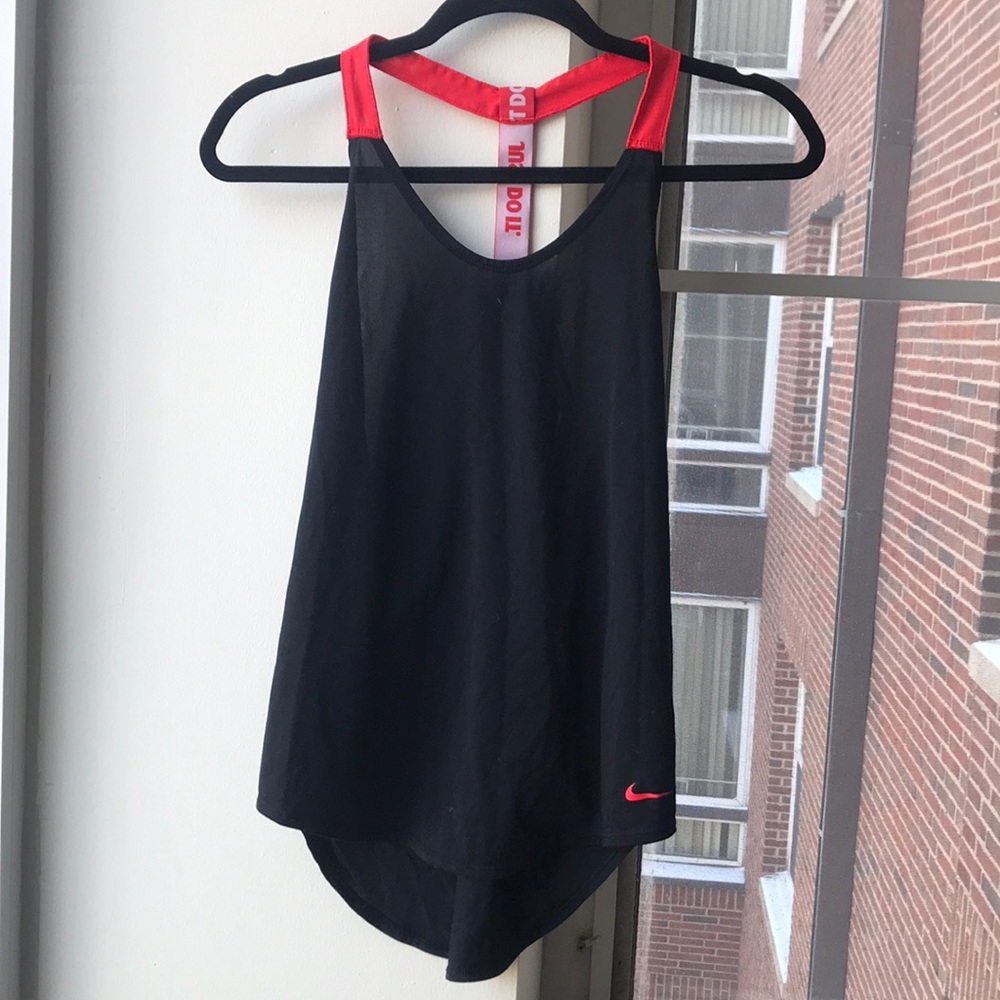 nike sports tank